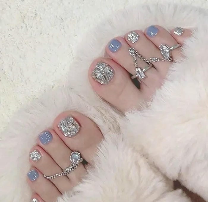 ảnh nail chân đính charm cực đẹp