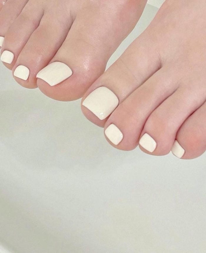 ảnh nail chân sơn trơn siêu đẹp