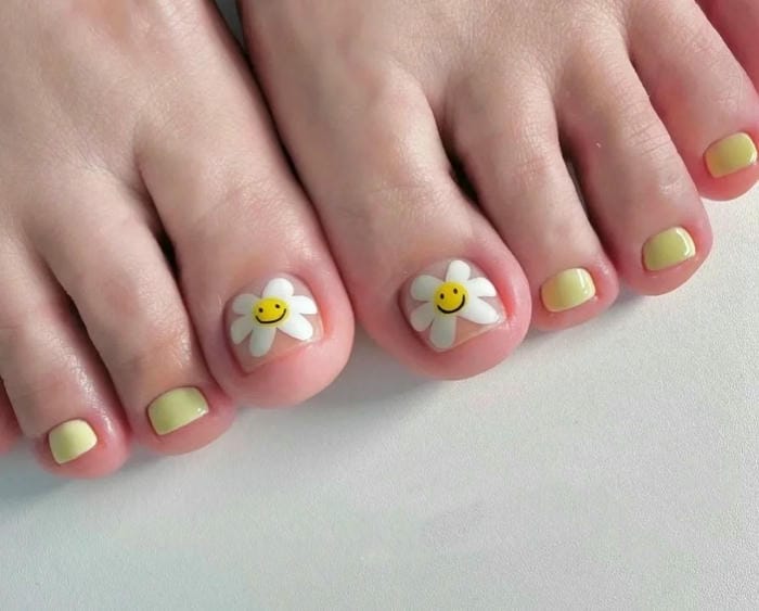 ảnh nail chân vẽ hoa cực cute