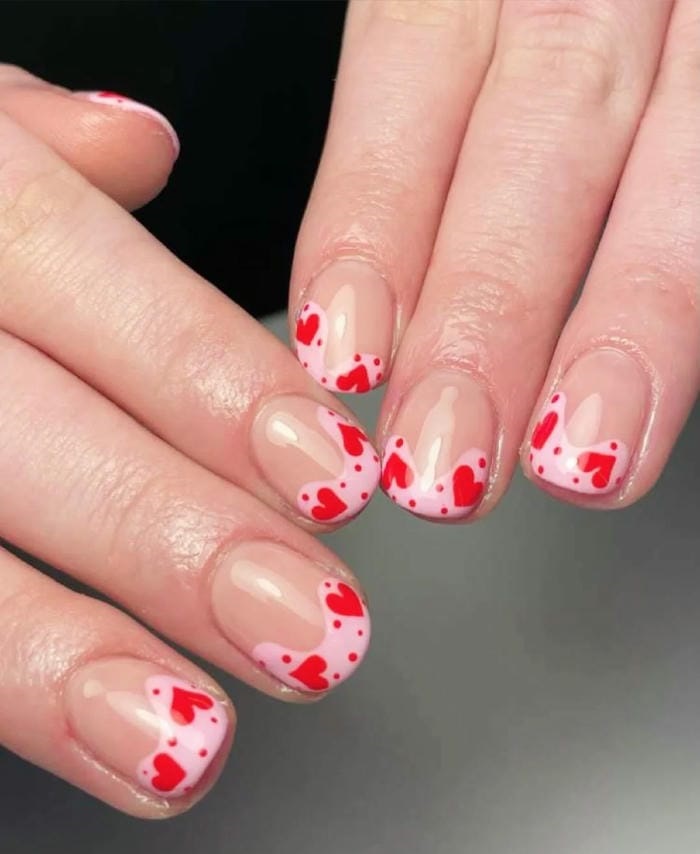 ảnh nail trái tim đáng yêu