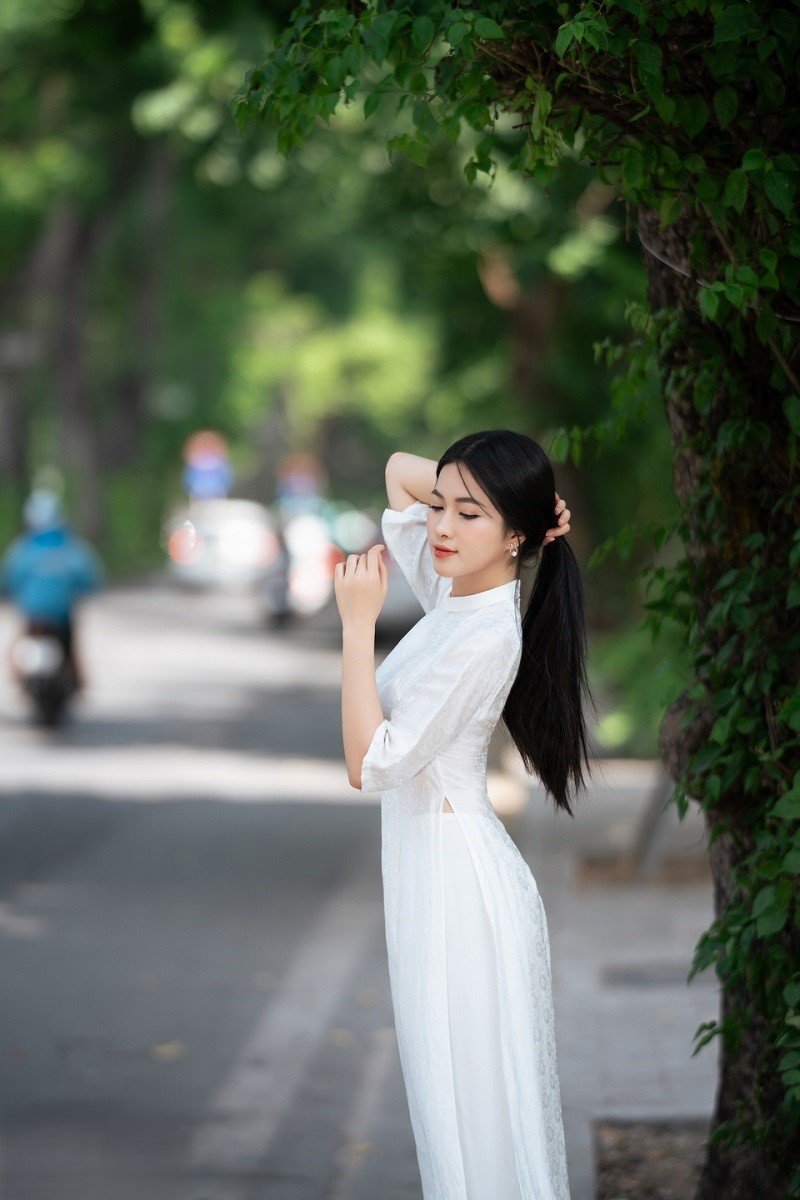 hình gái xinh mặc áo dài trắng nóng bỏng