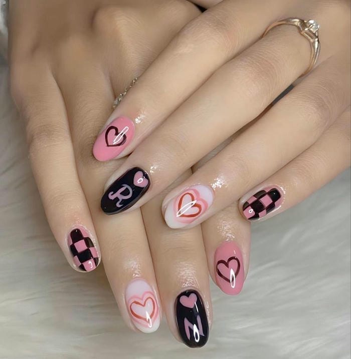 hình nail caro sang chảnh