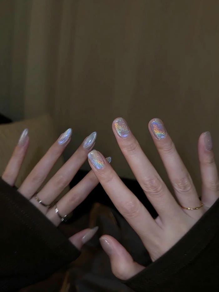 hình nail cầu vồng cute