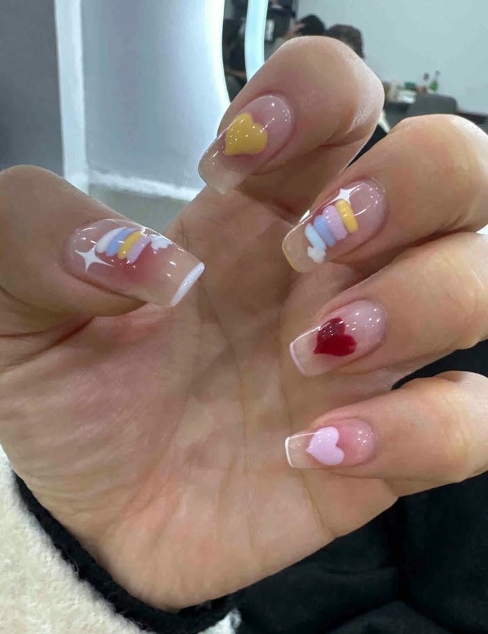 hình nail cầu vồng đáng yêu