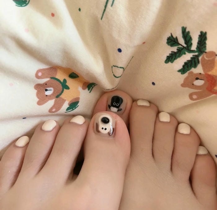 hình nail chân hình gấu đẹp