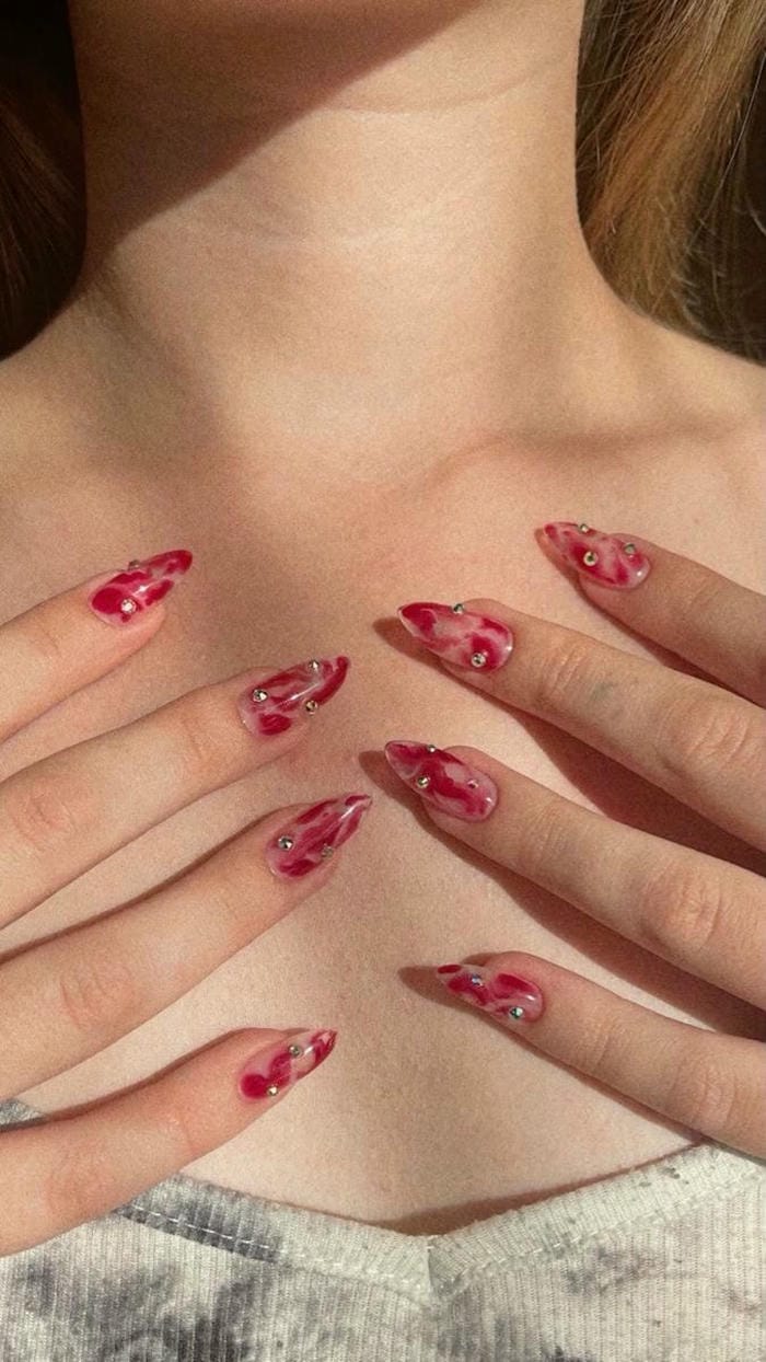 hình nail chụp kỷ yếu cute
