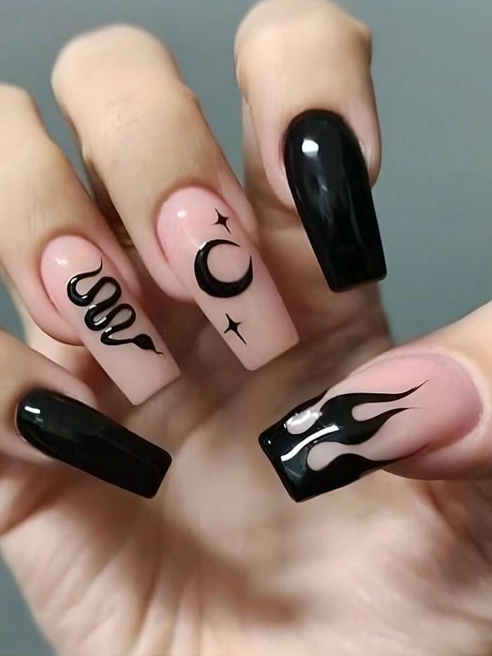 hình nail con rắn đen ngầu