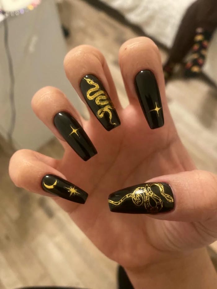 hình nail con rắn xinh