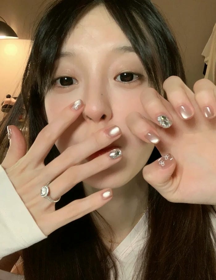 hình nail mắt mèo cute