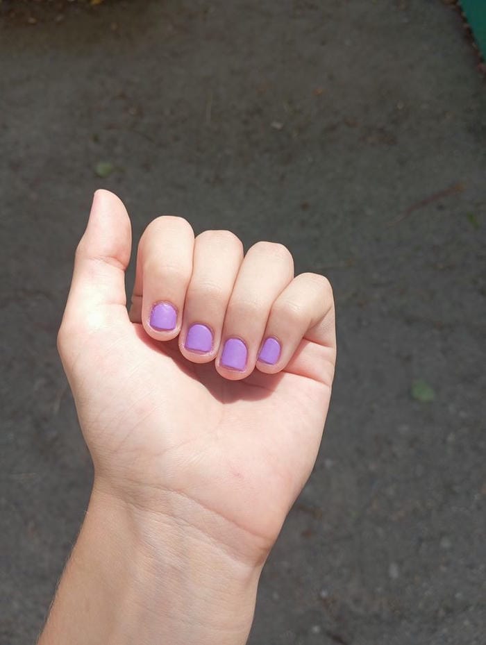 hình nail màu tím đơn giản