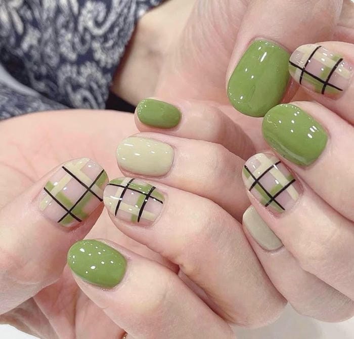 hình nail màu xanh lá đẹp dễ thương