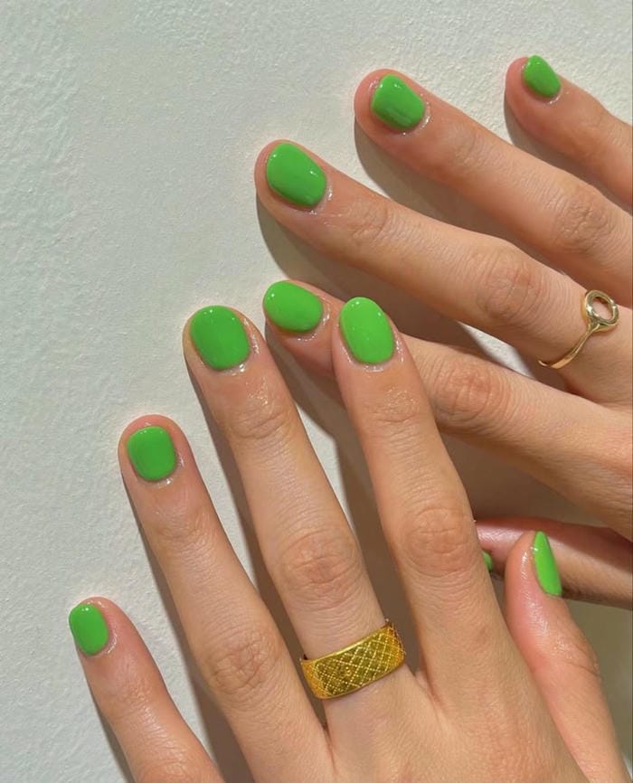 hình nail màu xanh lá đẹp xinh