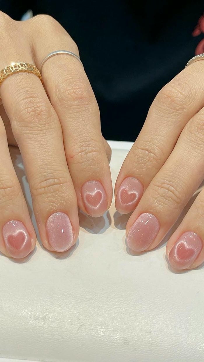 hình nail trái tim dễ thương