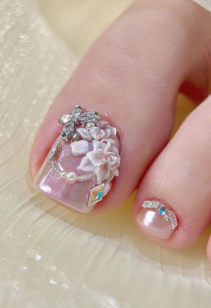 nail chân đính charm đẹp xinh