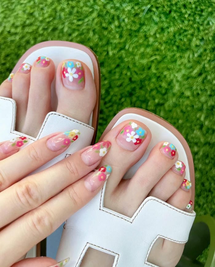 nail chân vẽ hoa cực dễ thương