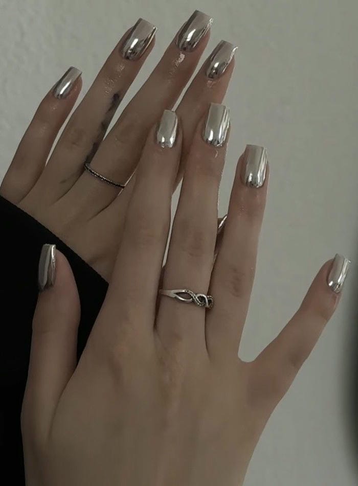 nail màu bạc cực đẹp