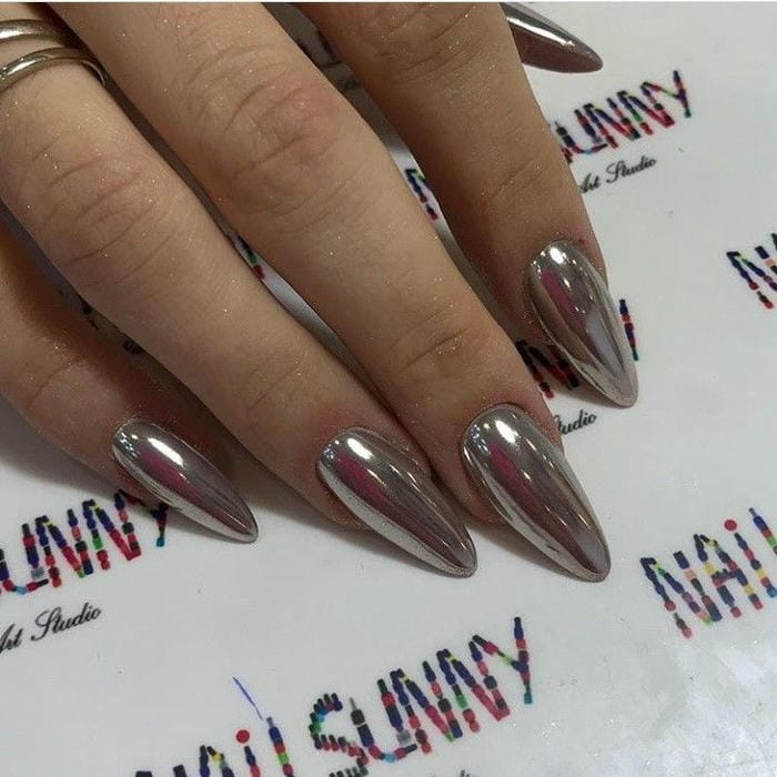 nail màu bạc cực ngầu