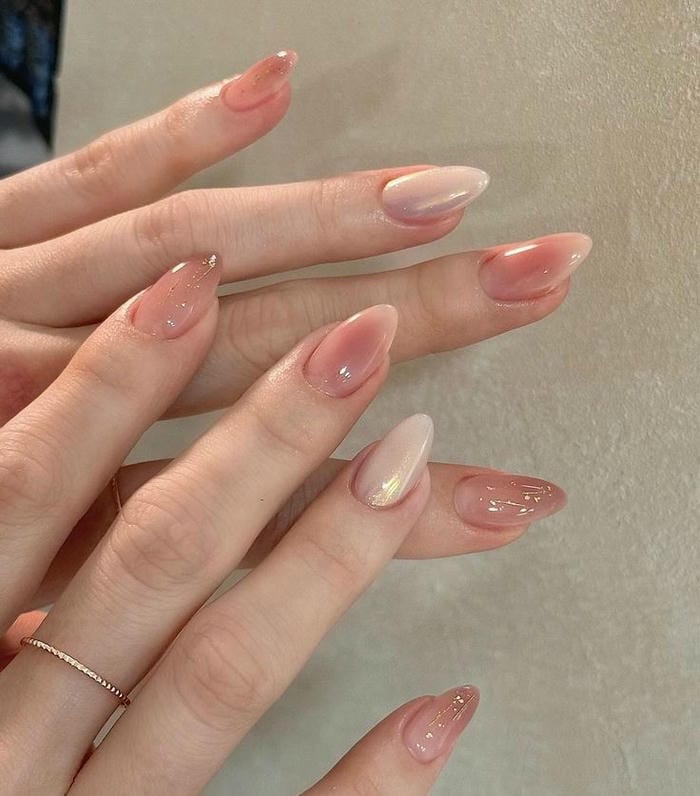 nail màu nude cute