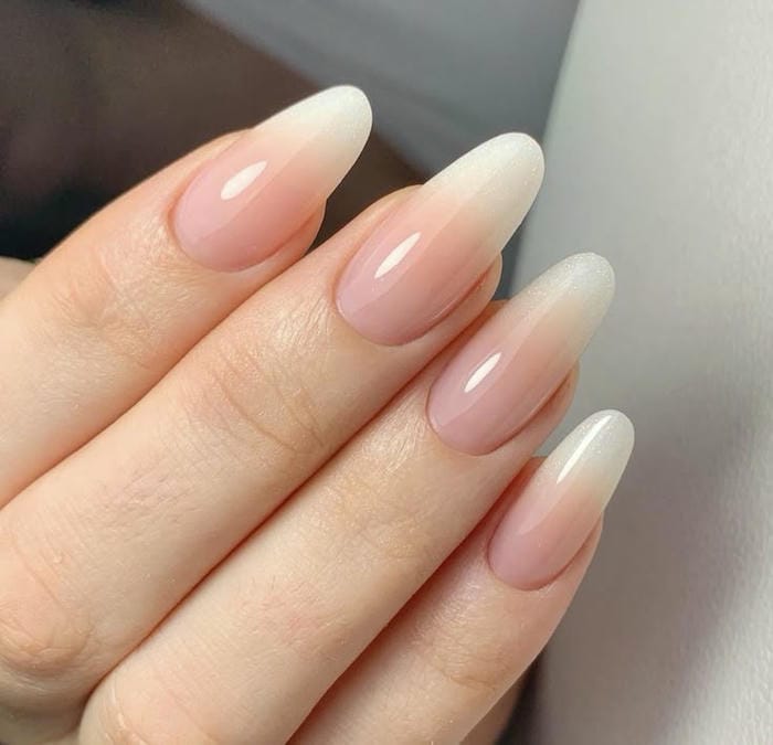 nail màu nude đáng yêu nhất