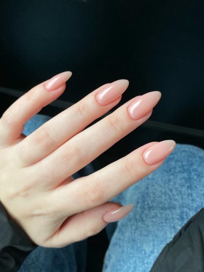 nail màu nude siêu cute