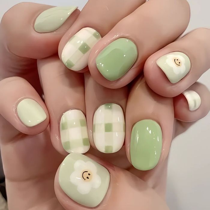 nail màu xanh bơ xinh