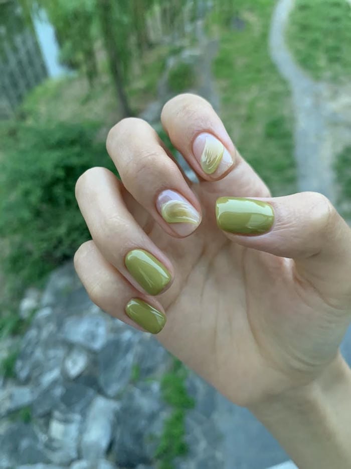 nail màu xanh lá đơn giản