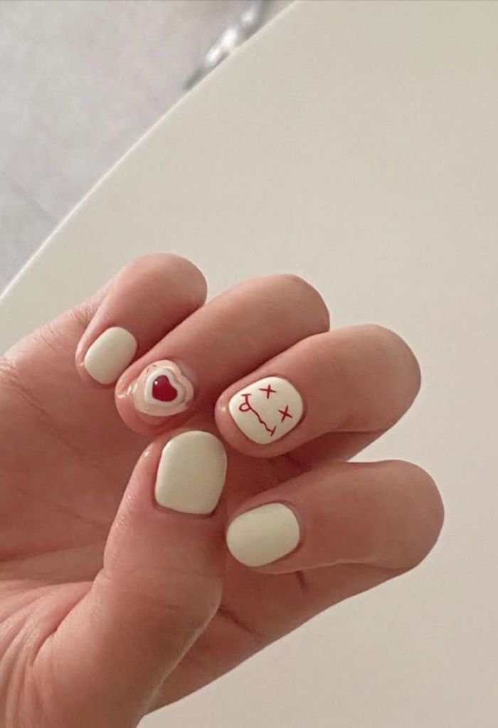 nail trắng