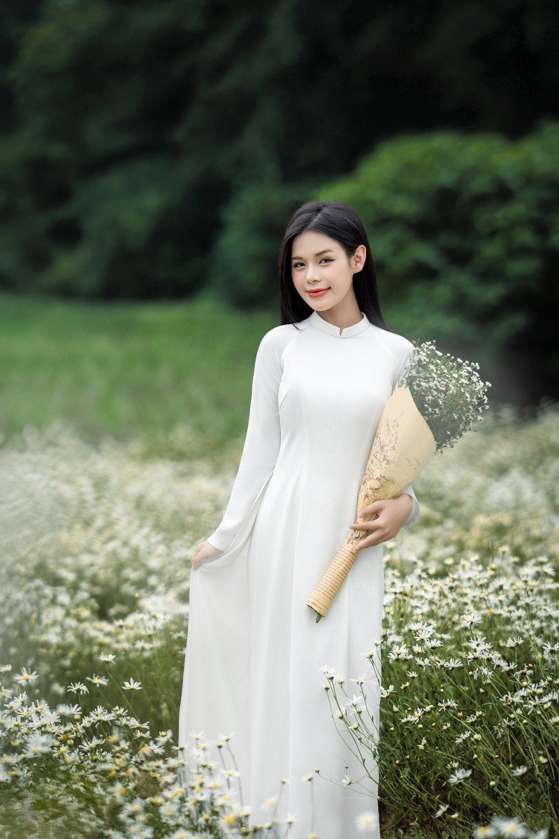 ảnh gái xinh mặc áo dài trắng xinh