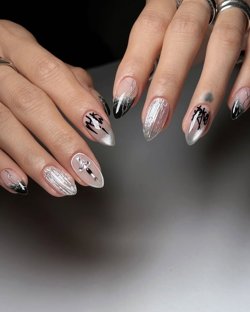 mẫu nail móng nhọn tròn năm 2025