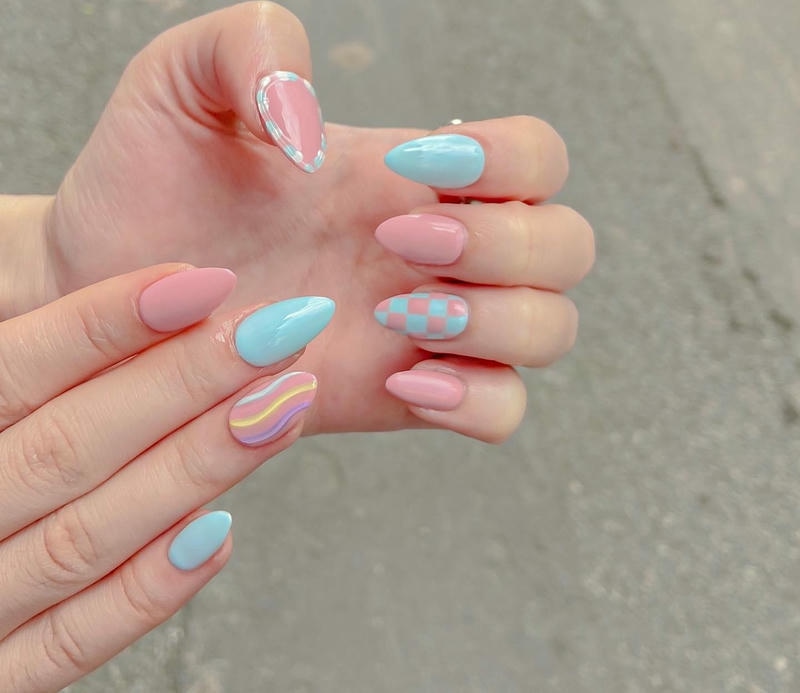 mẫu nail nhiều màu pastel