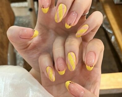 Miễn phí 101+ mẫu nail màu vàng đẹp hot trend cho giới trẻ