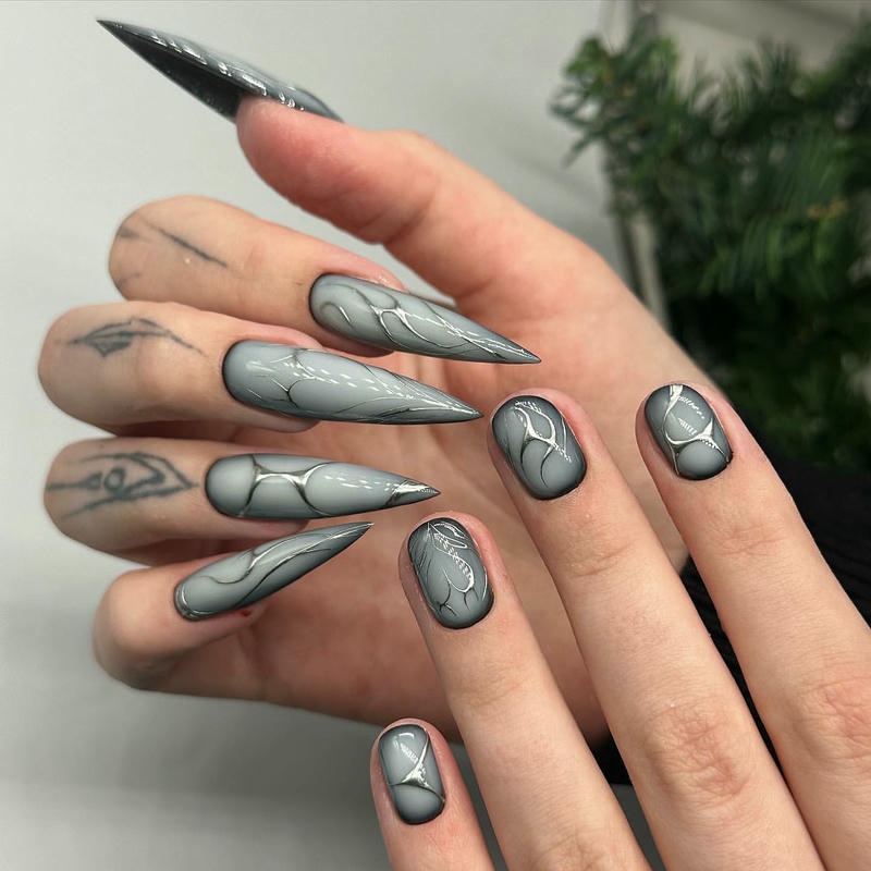 nail màu xám đục