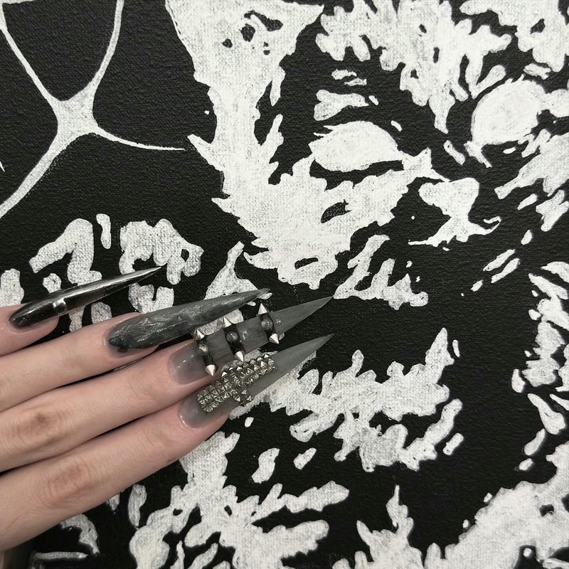 nail màu xám thạch