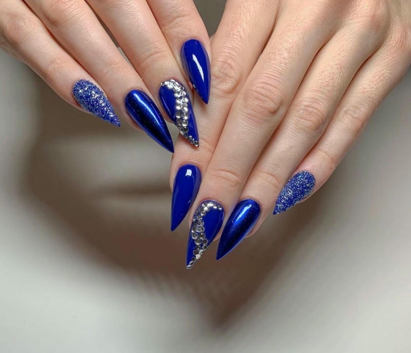 nail móng nhọn tròn màu xanh