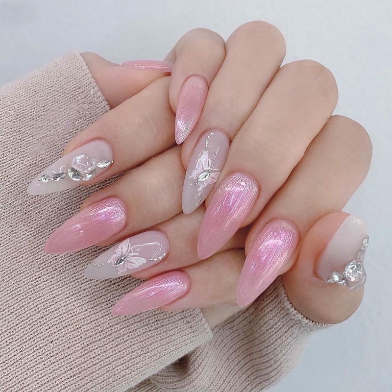nail móng nhọn tròn vẽ bướm