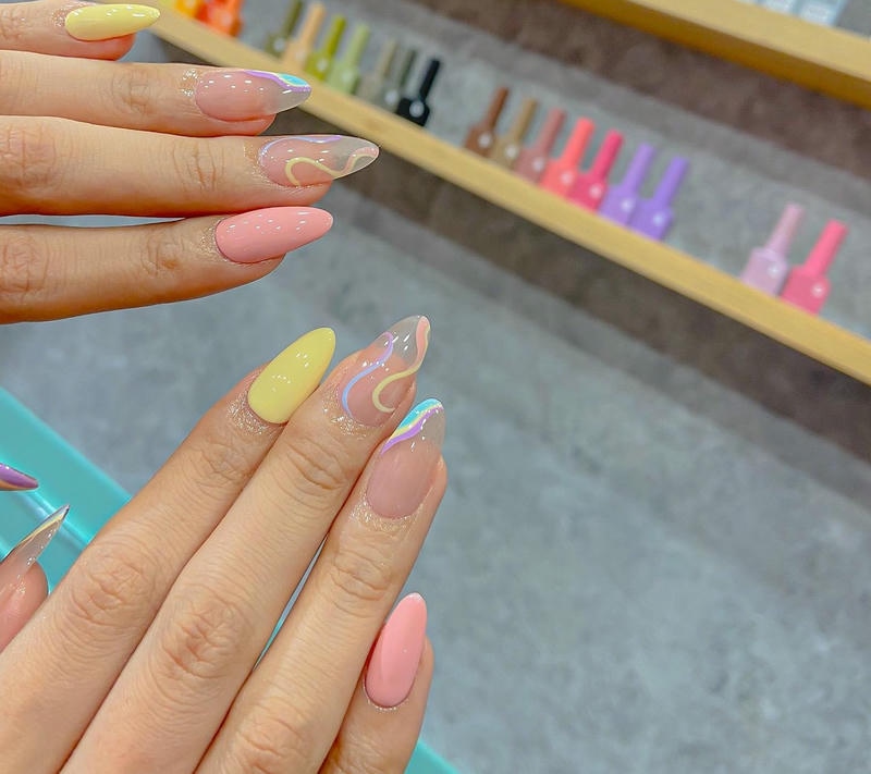 nail nhiều màu