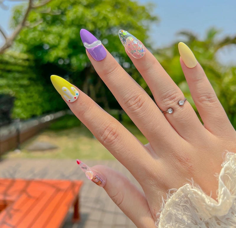 nail nhiều màu cho mùa hè