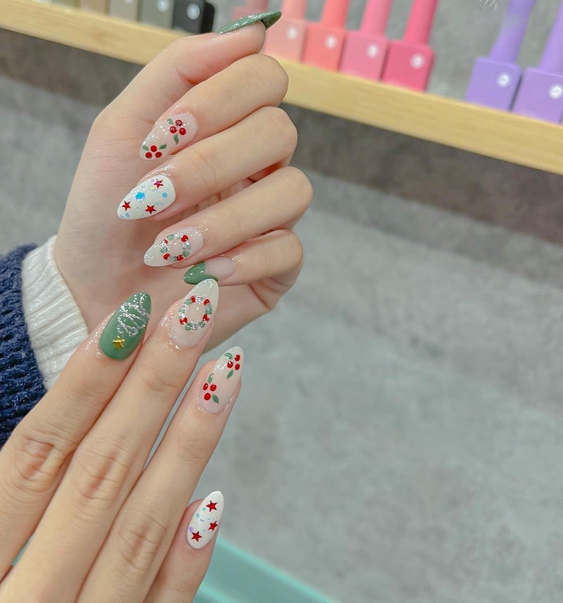 nail nhiều màu cho noel năm 2025