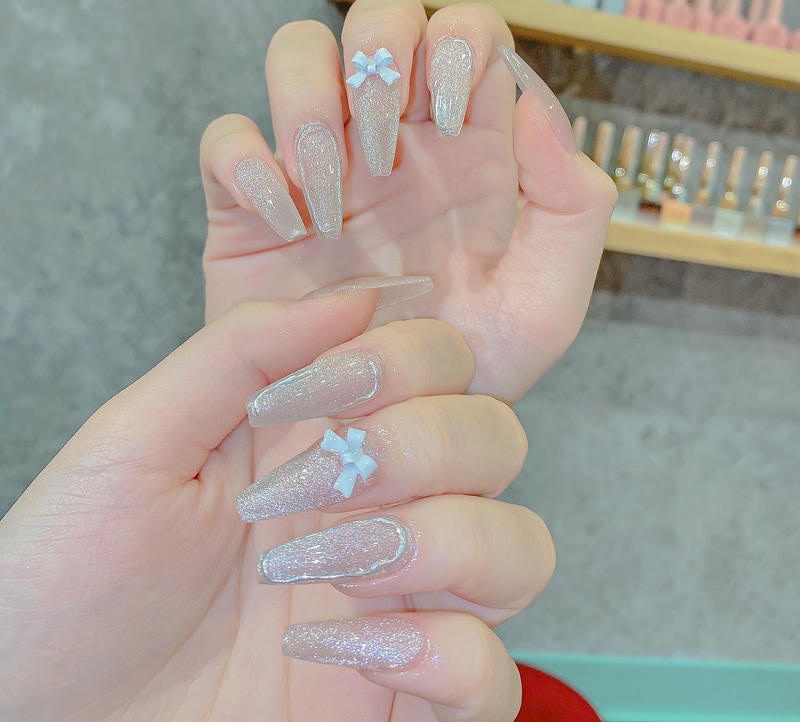 nail nhũ gắn nơ