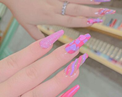 Tổng hợp 101+ mẫu nail nhũ lấp lánh, siêu bền màu