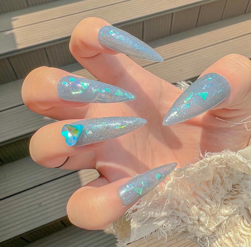 nail nhũ xanh