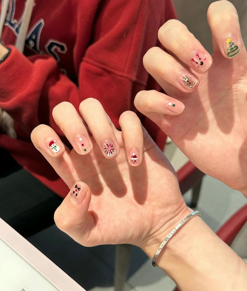 nail noel cho móng ngắn