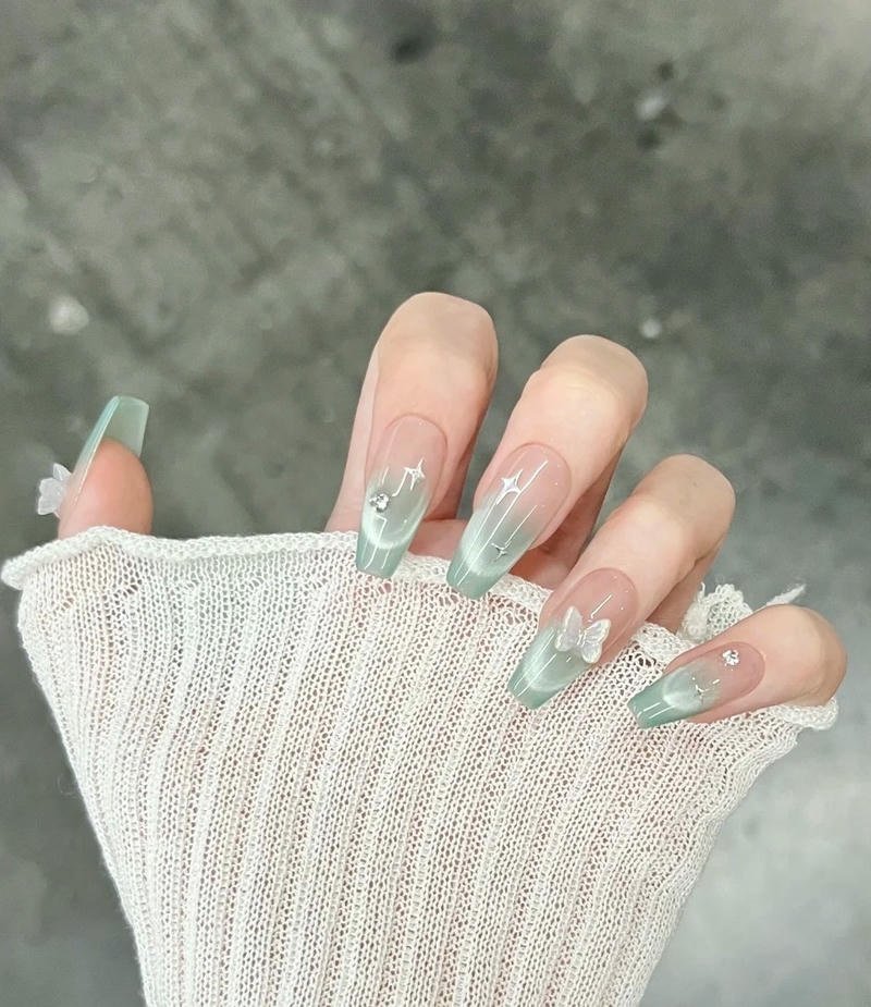 nail ombre