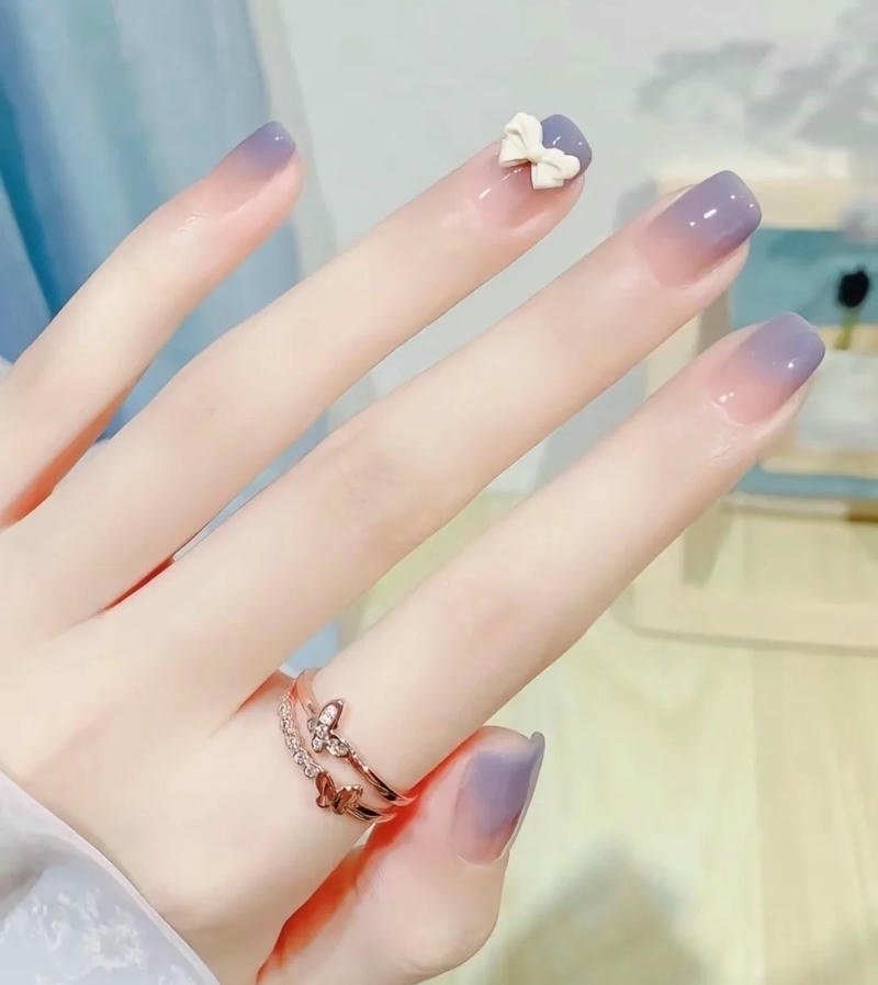 nail ombre gắn nơ đẹp