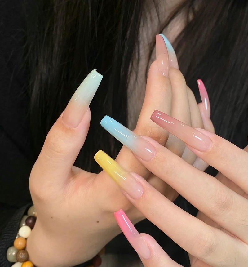nail ombre màu sắc