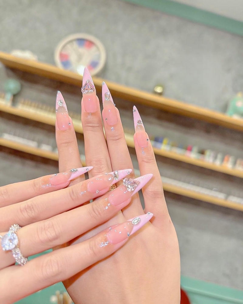 nail pastel sơn đầu móng hồng