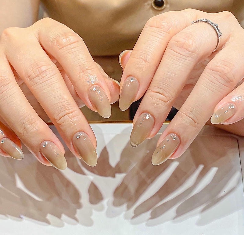 nail sơn trơn màu nâu
