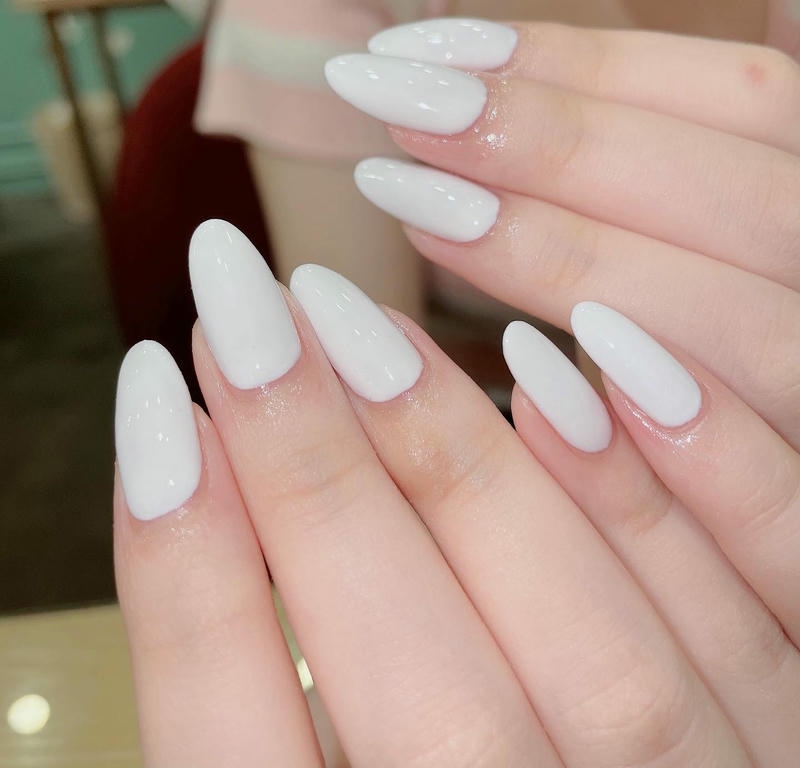 nail sơn trơn trắng đục