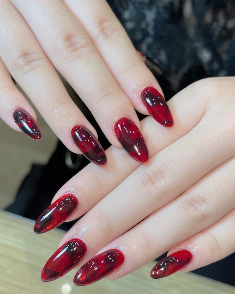 nail tết đỏ đen