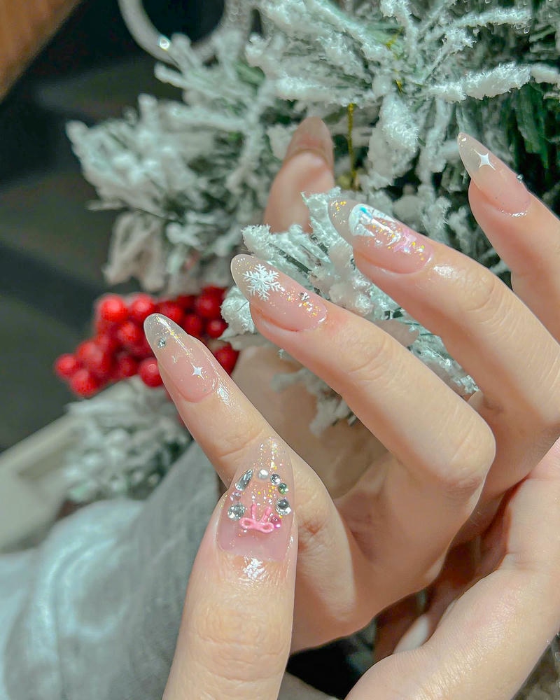 nail tết kiểu noel